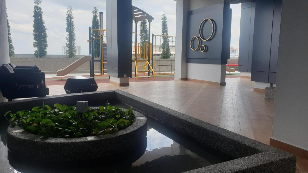 Prestige Troika Luxury Stay Кота Бару Екстериор снимка